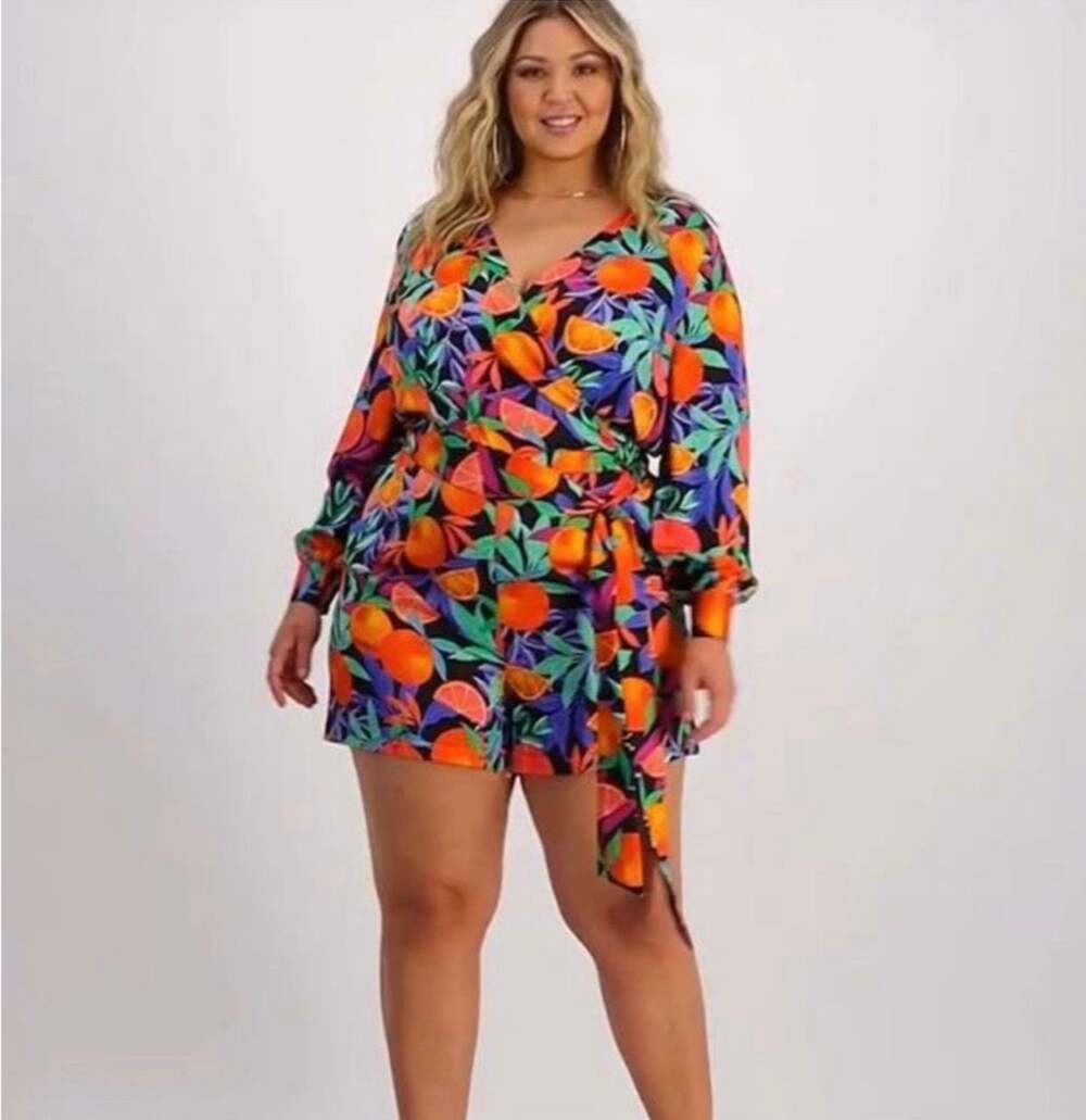 Nina Parker Size 1X Orange Fruit Print Long Sleeve Wrap Romper
